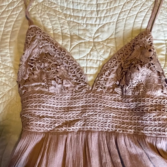 Boho Mauve Dress - Picture 4 of 9